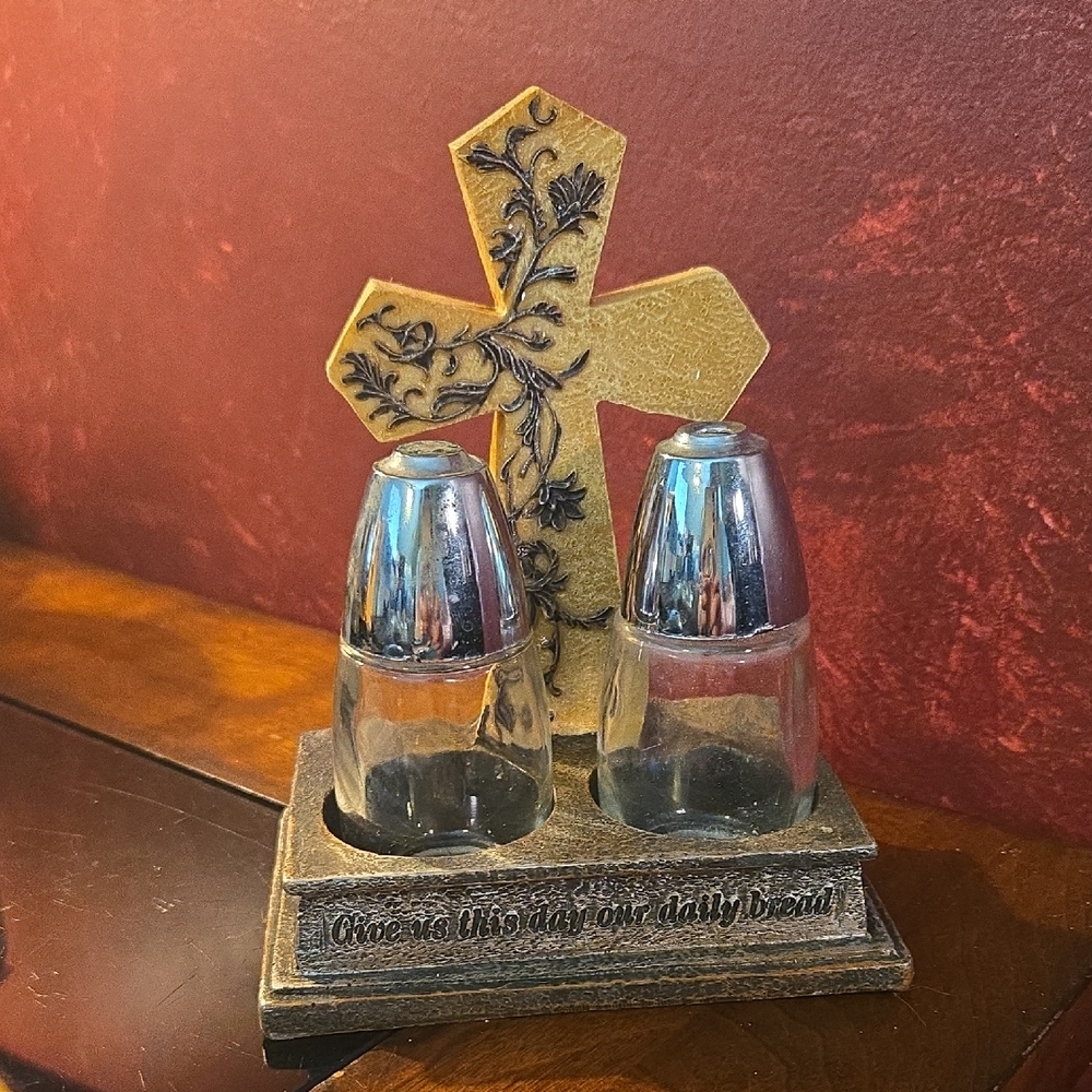 2017 DWK Resin Cross S&P Holder "Give Us This Day Our Daily Bread"